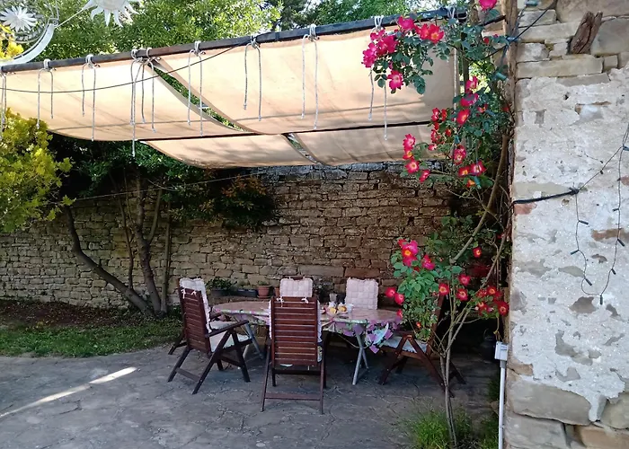 Nicole Nocleg ze śniadaniem